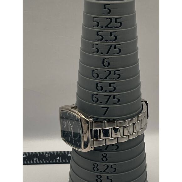 Kenneth Cole Reaction 20885 Men's Quartz Watch 36mm - New Battery - Wrist 7.25 - Picture 3 of 8